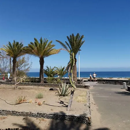 Seaside Bungalow, Avenida De Alemania, 25